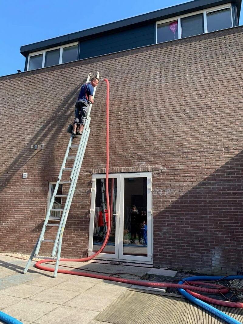 Bespaar geld met spouwmuurisolatie in Goverwelle in Gouda - photo-2023-04-04-16-06-05