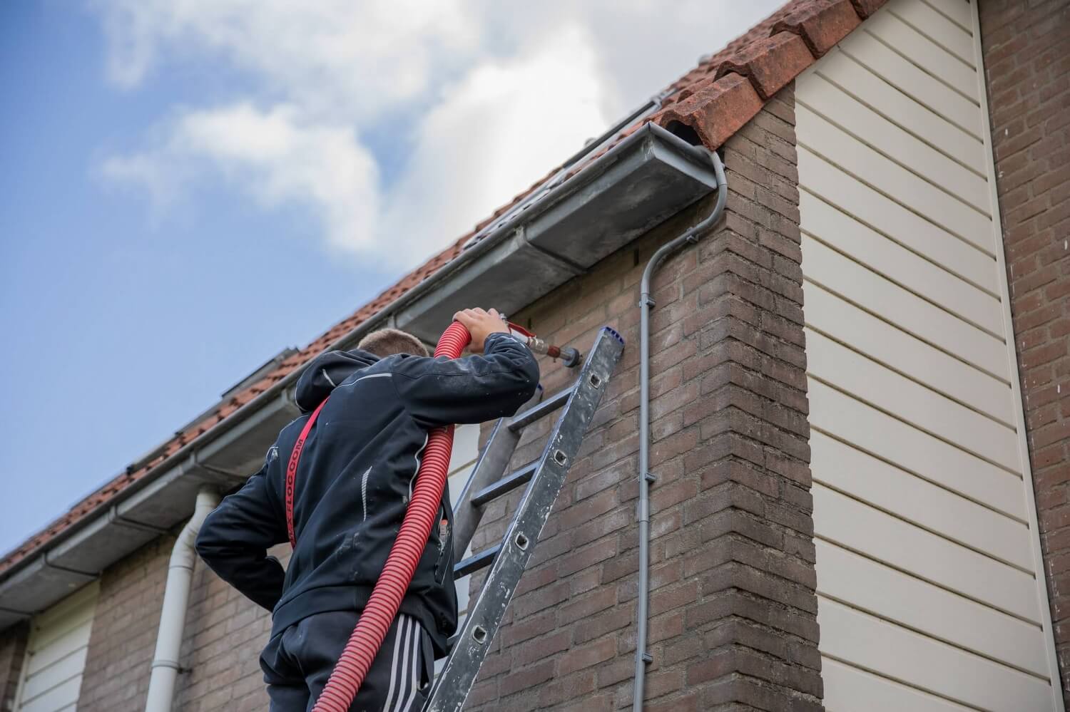 Kosten en opbrengsten van spouwmuurisolatie in Korte Akkeren in Gouda - 489a9310
